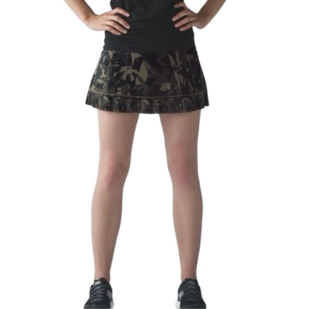 🌻HP!🌻 Lululemon City Sky Run By Skort color: Pop Cut Fatigue size 8